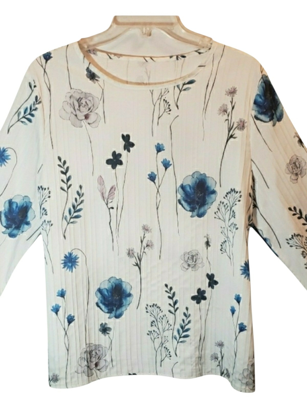Cato womens lg green/white floral crewneck blouse. 7050